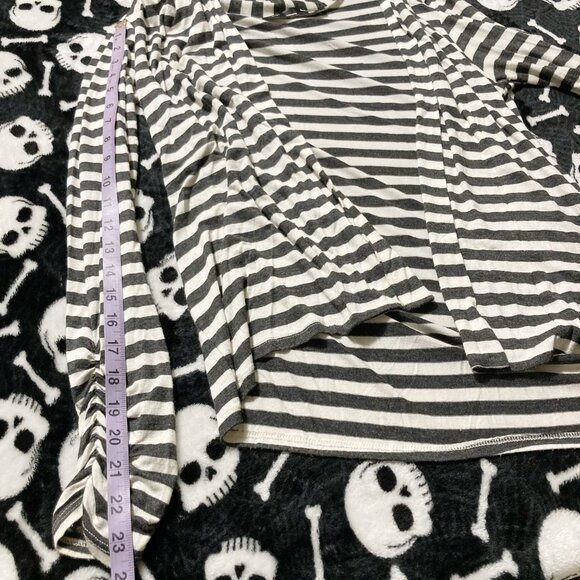 REBEL SUGAR Grey creamy white horizontal striped open front cardigan ~ SMALL MED - Picture 9 of 14